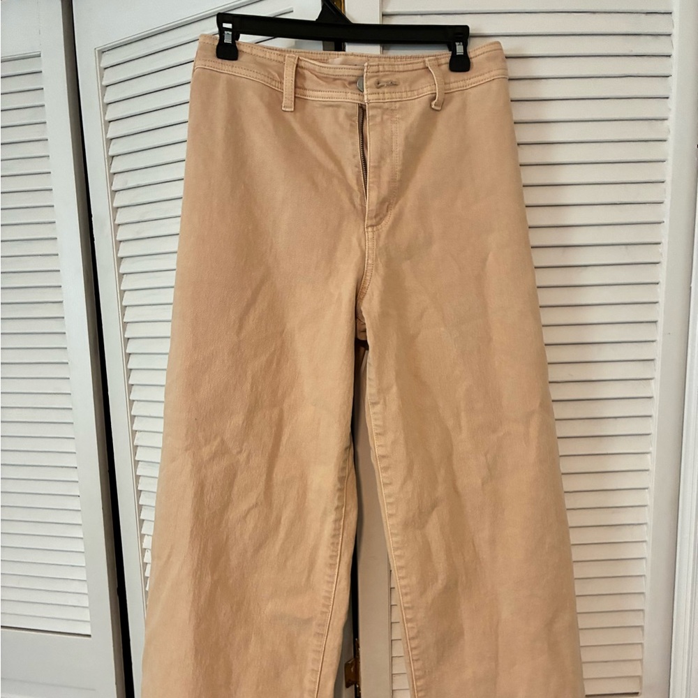 Universal Thread Beige wide leg cropped pants